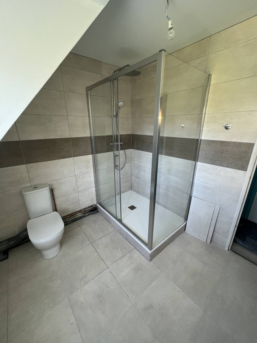 Réaliser pose de carrelage et faïence salle de bain proche OCTEVILLE SUR MER